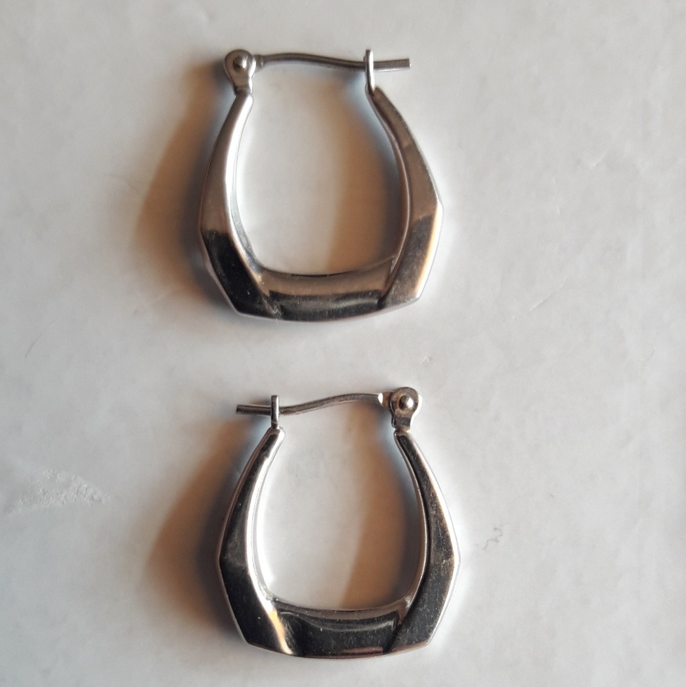 14k white gold earrings